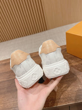Load image into Gallery viewer, SE1727 LV Time Out Sneaker / Size5-11