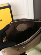 Load image into Gallery viewer, FF293 By The Way Selleria Medium / 11x5.1x6.7inch