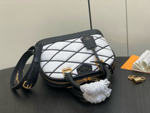 Load image into Gallery viewer, LB903 Alma BB / HIGHEST QUALITY VERSION / 9.3 x 6.9 x 4.5 inches