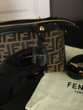 Load image into Gallery viewer, FF294 By The Way Selleria Medium / 11x5.1x6.7inch