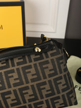 Load image into Gallery viewer, FF294 By The Way Selleria Medium / 11x5.1x6.7inch