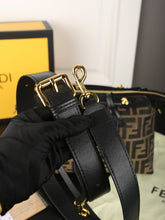 Load image into Gallery viewer, FF294 By The Way Selleria Medium / 11x5.1x6.7inch