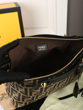 Load image into Gallery viewer, FF294 By The Way Selleria Medium / 11x5.1x6.7inch