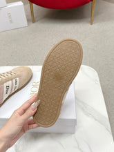 Load image into Gallery viewer, SE1745 Dior B01 German Army Trainer (GAT) / 2026 Edition/ Size 5-11