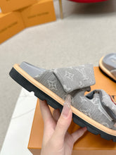 Load image into Gallery viewer, SE1746 Louis Vuitton x Takashi Murakami (TM) Monogram Slides