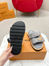 Load image into Gallery viewer, SE1746 Louis Vuitton x Takashi Murakami (TM) Monogram Slides