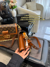 Load image into Gallery viewer, LB1461 Louis Vuitton Dauphine MM & Mini / 25 x 17 cm & 20 x 13 cm
