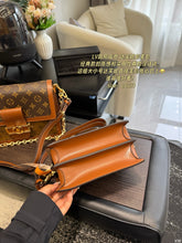 Load image into Gallery viewer, LB1461 Louis Vuitton Dauphine MM & Mini / 25 x 17 cm & 20 x 13 cm