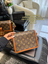 Load image into Gallery viewer, LB1461 Louis Vuitton Dauphine MM & Mini / 25 x 17 cm & 20 x 13 cm