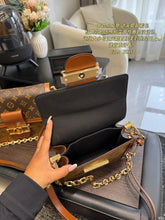 Load image into Gallery viewer, LB1461 Louis Vuitton Dauphine MM & Mini / 25 x 17 cm & 20 x 13 cm