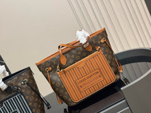 Load image into Gallery viewer, LB1215 Neverfull Inside Out MM / 12.2 x 11 x 5.5 inches