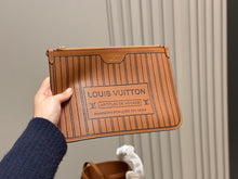 Load image into Gallery viewer, LB1215 Neverfull Inside Out MM / 12.2 x 11 x 5.5 inches