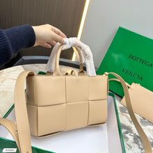 Load image into Gallery viewer, BV067 Mini Arco Tote Bag / 9.4x6.3x3.1inch