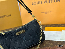 Load image into Gallery viewer, LB1051 Liv Pochette / 9.6 x 5.3 x 2.6 inches