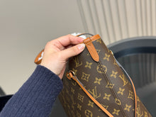 Load image into Gallery viewer, LB1215 Neverfull Inside Out MM / 12.2 x 11 x 5.5 inches