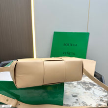 Load image into Gallery viewer, BV067 Mini Arco Tote Bag / 9.4x6.3x3.1inch