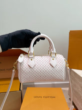 Load image into Gallery viewer, LB1464 Louis Vuitton Nano Speedy Bag / 16 x 10 x 7.5 cm
