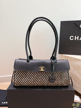 Load image into Gallery viewer, CC1417 Chanel 26S Small Shopping Bag / 30.5 x 11 x 15 cm