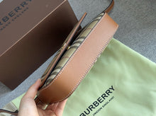 Load image into Gallery viewer, BUR119 Hampshire Bag / 7.8 x 1.8 x 5.3in