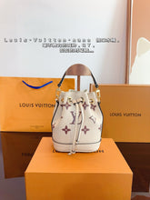 Load image into Gallery viewer, LB1050 Nano Noé / 5.1 x 6.3 x 3.9 inches