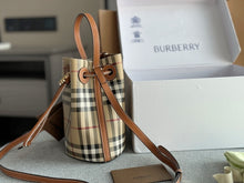 Load image into Gallery viewer, BUR123 Mini TB Bucket Bag / 6.5 x 4.3 x 7.3in