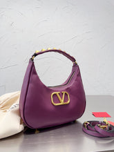 Load image into Gallery viewer, VLTN082 Vlogo Shoulder Bag / 11.8x6.3inch
