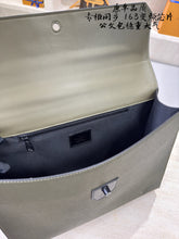 Load image into Gallery viewer, LB1466 Louis Vuitton Robusto Briefcase / 40 x 28 x 10 cm