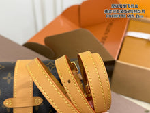 Load image into Gallery viewer, LB1467 Louis Vuitton Pochette Mia Bag / 21 x 11 cm