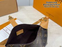 Load image into Gallery viewer, LB1467 Louis Vuitton Pochette Mia Bag / 21 x 11 cm