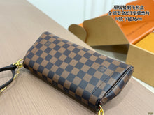 Load image into Gallery viewer, LB1468 Louis Vuitton Manhattan Shoulder Bag / 26 x 12 cm