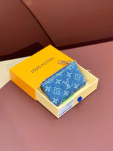 Load image into Gallery viewer, LB954 Key Pouch / 4.7 x 2.8 x 0.6inches