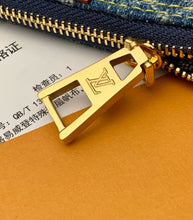 Load image into Gallery viewer, LB954 Key Pouch / 4.7 x 2.8 x 0.6inches