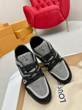 Load image into Gallery viewer, SE1287 LB Trainer Maxi Sneaker / Size5-11