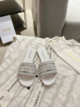 Load image into Gallery viewer, SE1657 Dior Dway Slide / Size5-12