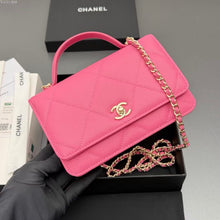 Load image into Gallery viewer, CC1422 Chanel Handle WOC / HIGHEST QUALITY VERSION / 19.5 x 12 x 3.5 cm