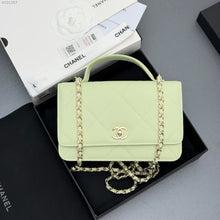 Load image into Gallery viewer, CC1423 Chanel Handle WOC / HIGHEST QUALITY VERSION / 19.5 x 12 x 3.5 cm