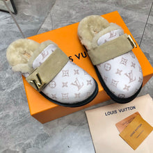 Load image into Gallery viewer, SE1524 LV Cosy Flat Comfort Clog / Size5-10