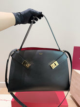 Load image into Gallery viewer, FE001 Ferragamo Hug Top Handle / 35 x 23 cm