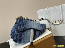 Load image into Gallery viewer, DR403 Saddle Bag with Strap / 10 x 8 x 2.5 inches