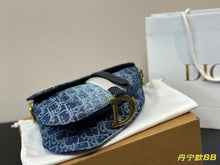 Load image into Gallery viewer, DR403 Saddle Bag with Strap / 10 x 8 x 2.5 inches