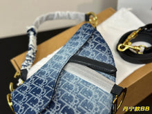 Load image into Gallery viewer, DR403 Saddle Bag with Strap / 10 x 8 x 2.5 inches