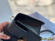 Load image into Gallery viewer, DR404 30 Montaigne East-West Bag with Chain / 8.5x4.5x2.5inches