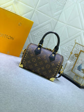 Load image into Gallery viewer, LB1054 Speedy Bandoulière 20 / 7.9 x 5.9 x 4.9 inches