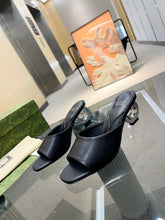 Load image into Gallery viewer, SE1323 Women's Interlocking G Heel Sandal / Size5-10