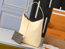 Load image into Gallery viewer, LB1053 Low Key Hobo PM/MM