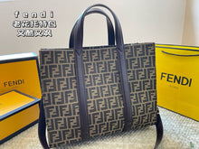 Load image into Gallery viewer, MBG068 FF Jacquard Shopper / 16.1x13.7x7.4inch