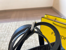 Load image into Gallery viewer, MBG068 FF Jacquard Shopper / 16.1x13.7x7.4inch