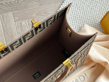 Load image into Gallery viewer, FF255 Fendi Sunshine Medium / 13.7 x 12.3 x 6.7inch