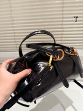 Load image into Gallery viewer, PD353 Leather Shoulder Bag / 11.8x5.9x5.5inch