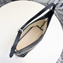 Load image into Gallery viewer, GY050 Medium Hobo Bag / 16.5x10.3x5.9inch